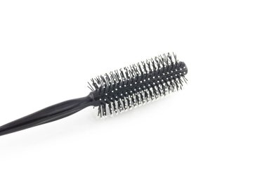 Beyaz arkaplanda saç fırçası