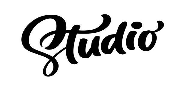 Vector hand dras bokstäver ordet Studio. Elegant modern handskrivna kalligrafi citat på engelska. Bläck illustration. Typografi affisch på vit bakgrund. För kort, inbjudningar, utskrifter m.m. — Stock vektor