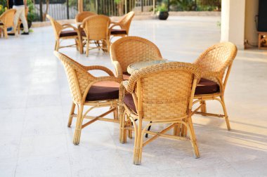 Ahşap masa ve sandalye yaz teras Restoran, otel kafede