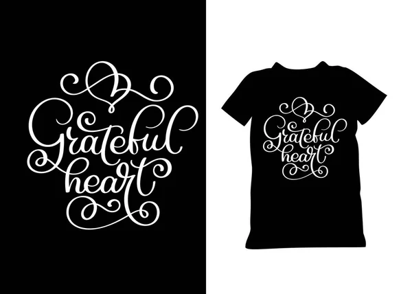 Lettrage vectoriel dessiné à la main pour Thanksgiving Day. texte calligraphique blanc isolé. typographie citation pour t-shirt de vacances, bannière, design — Image vectorielle