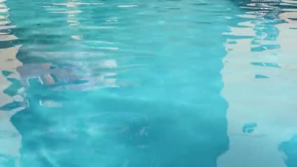 Die Beschaffenheit Des Wassers Pool — Stockvideo