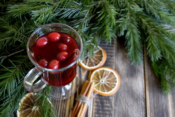 Christmas Mulled Wine Cranberries Glass Winter Warming Drink Spices Decorated — Stock Photo, Image