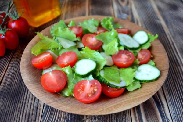 Salade Printemps Été Avec Légumes Frais Tomates Cerises Concombres Dans — Photo