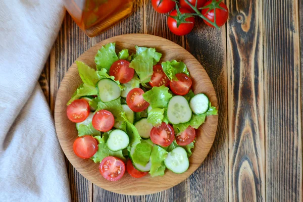 Salade Printemps Été Avec Légumes Frais Tomates Cerises Concombres Dans — Photo