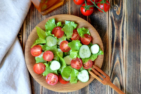 Salade Printemps Été Avec Légumes Frais Tomates Cerises Concombres Dans — Photo