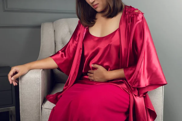 Asian Women Wear Silk Nightgown Red Robe Stomach Ache Living — Stock Photo, Image
