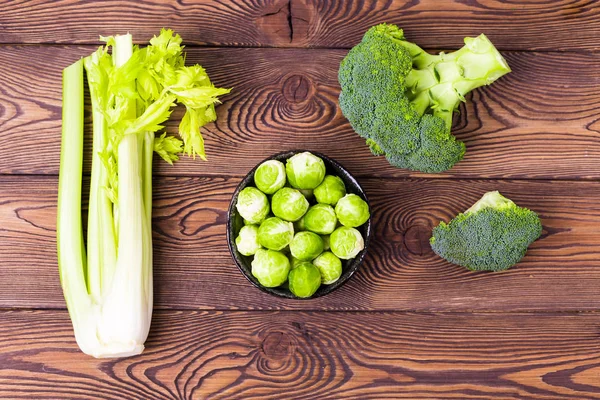 Ovanifrån Kål Broccoli Blomkål Brysselkål Och Selleri Ingredienser För Vegetariska — Stockfoto