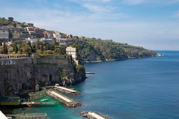 Sorrento Italia Aprile 2017 Veduta Della Pittoresca Costa Del Golfo — Foto Stock