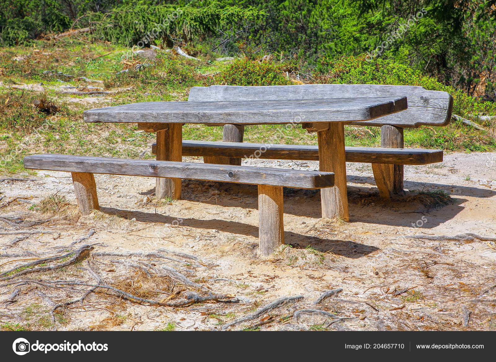 Wooden Chair Table Image  : All Objects Are Checked For Bad / Non Manifold Geometry.