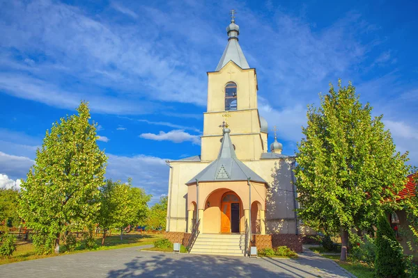 Petite Église Dans Village — Photo