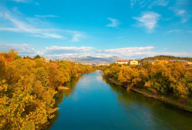 Morača nehir Podgoriçe otelleri