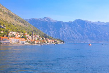 Perast eski şehir Karadağ Kotor Körfezi üzerinde
