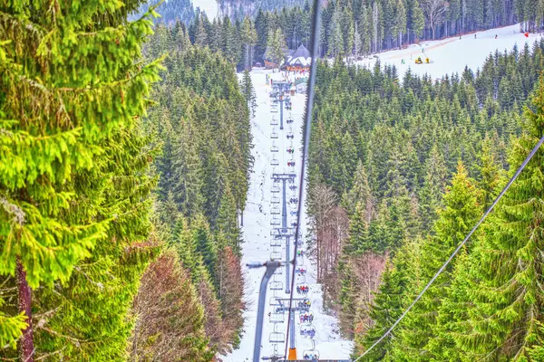 スキー斜面の上からの眺め — ストック写真