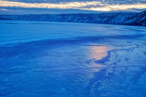 cold weather landscape, frozen lake scenery