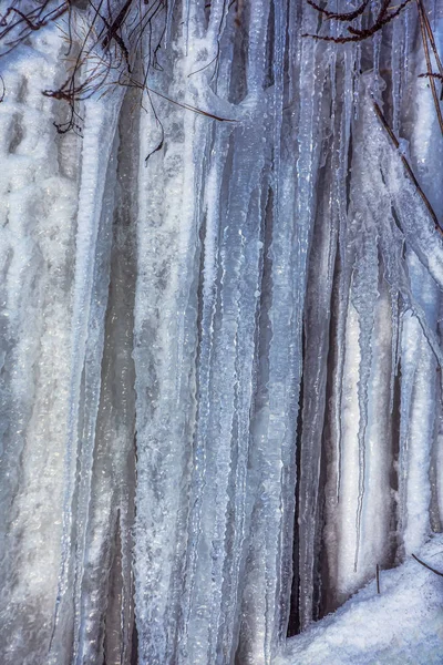 Winter Natur Details Mit Eiszapfen Auf Dem Hintergrund — Stockfoto