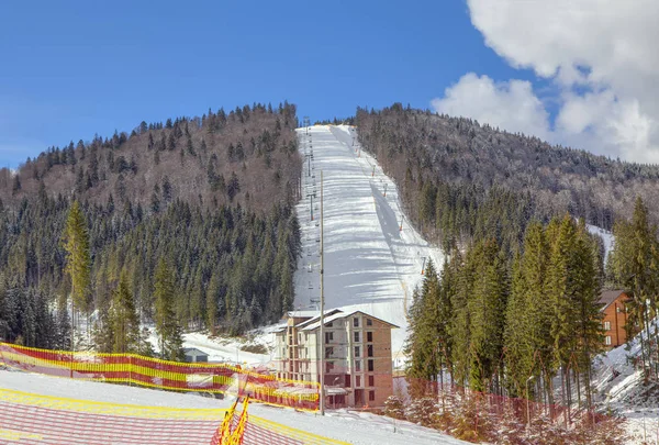 Pista Esquí Las Montañas Cárpatos —  Fotos de Stock