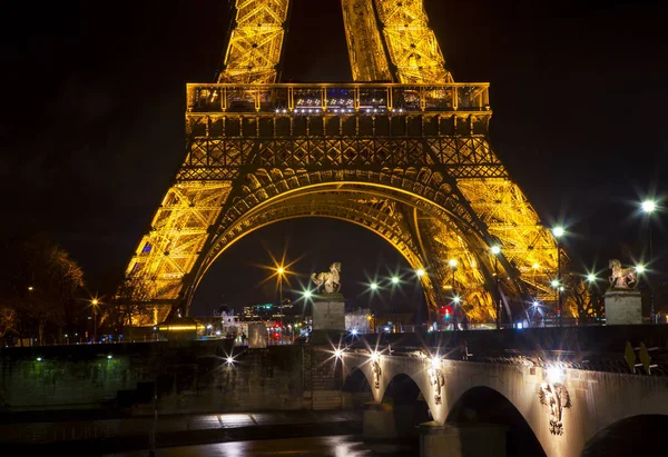 Côté Tour Eiffel Dans Nuit — Photo