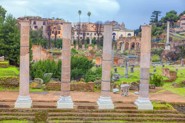 Forum Romanum Situado Valle Entre Las Colinas Del Palatino Capitolino — Foto de Stock