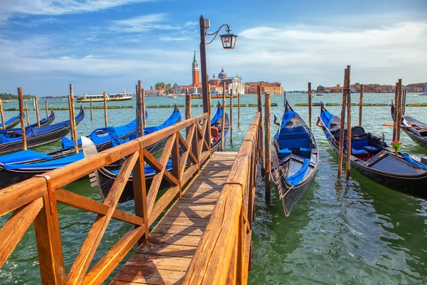 Puerto Madera Con Góndolas Venecia — Foto de Stock