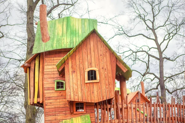 Houten Huis Voor Kinderen Stadspark — Stockfoto