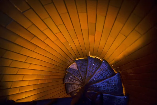 Spiral Merdiven Görünümü — Stok fotoğraf