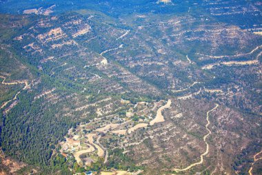 kabartma dağların havadan görünümü
