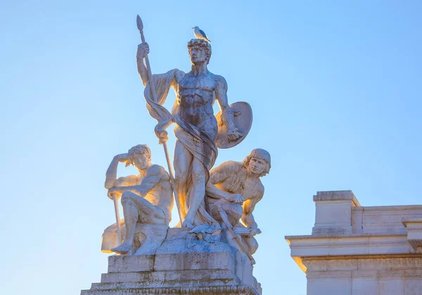 Tres Estatuas Mármol Altare Della Patria Roma — Foto de Stock