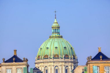 Frederiks Kilisesi Kopenhag Mermer Kilisesi adlı