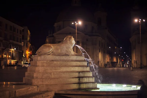 Ночной Вид Фонтан Льва Пьяцца Дель Пополо Рима — стоковое фото