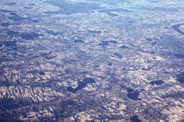 çayırların ve tarlaların havadan görünümü