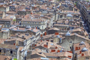 Bordeaux eski şehir çatıları