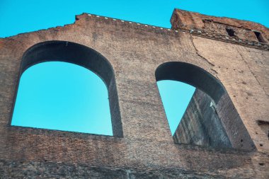 Roma'da antik ünlü binanın kalıntıları