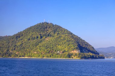 tuna nehri ve yeşil yarımada ile manzara