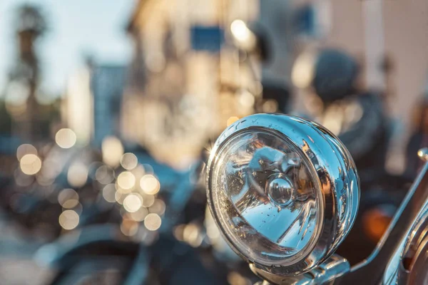 Faro Motocicletta Elegante Sulla Strada — Foto Stock