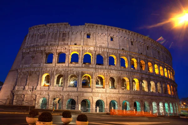 Colosseo Illuminato Notte Roma Italia — Foto Stock