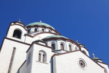 Belgrad'daki Saint Sava Tapınağı'nın yan görünümü , Sırbistan