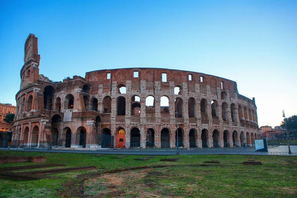 Berömda Och Antika Colosseum Rom Italien — Stockfoto