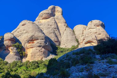 Catalunya Montserrat dağların görkemli doğası , İspanya 
