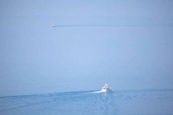 Barcos Navegando Mar Azul — Fotografia de Stock