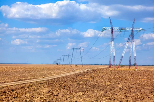 Postes Alta Tensión Campo Agrícola — Foto de Stock