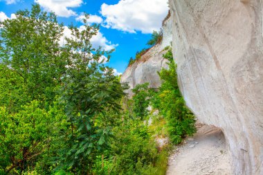 Ekstrem turizm yerleri, beyaz kayalıklı manzaralar. 