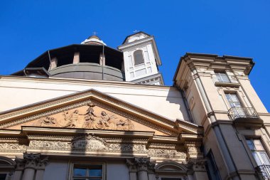 Torino 'daki Kutsal Üçlemeci Kilisesi. Chiesa della Santissima Trinita