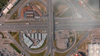 Kiev Poznyaki İstasyonu, uçmak
