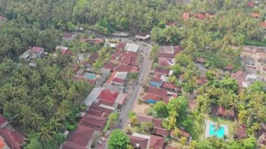 4 k hava manzara şehir, yol ve araç trafik Bali, Endonezya.