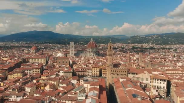 Vista aérea da cidade de Florença e Catedral de Santa Maria del Fiore Vídeo Drone 4K — Vídeo de Stock