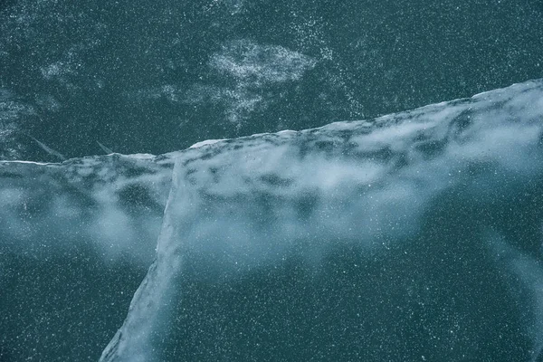 Ijsstructuur Close Bevroren Baikal Meer Siberië Prachtig Gebarsten Ijs Met — Stockfoto