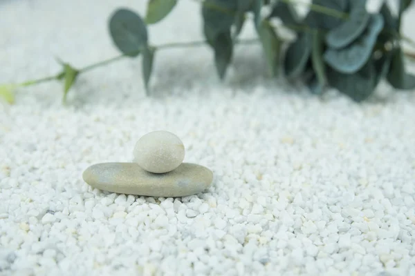 Pyramids Gray White Zen Pebble Meditation Stones White Background Concept — Stock Photo, Image