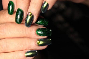 güzel uzun tırnaklar manikür şık tasarım