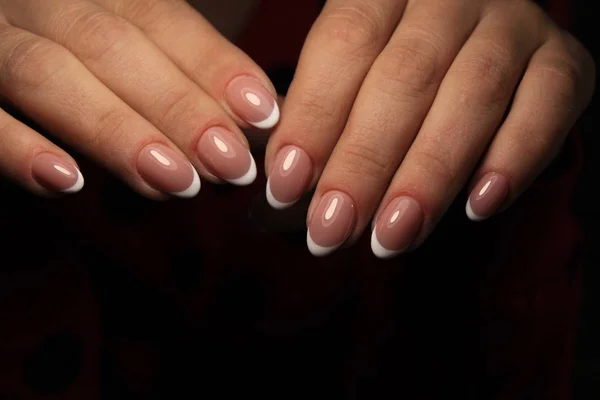 Bella Manicure Beige Uno Sfondo Struttura Alla Moda — Foto Stock