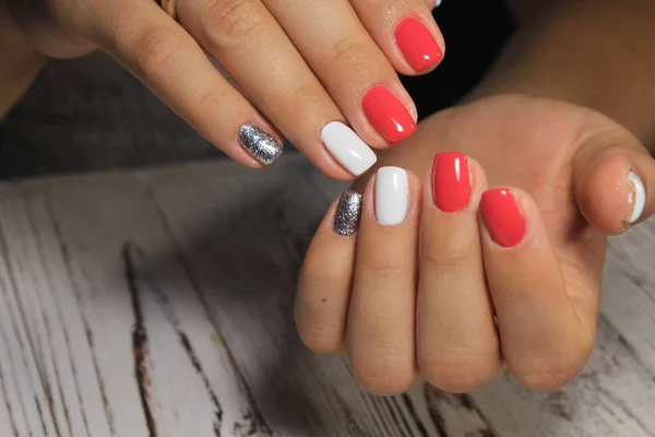 Prachtige Gel Lak Manicure Een Gestructureerde Trendy Achtergrond — Stockfoto